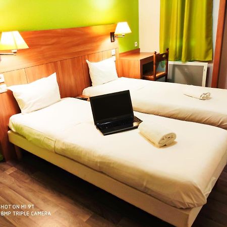 Glisy Hotel Екстер'єр фото